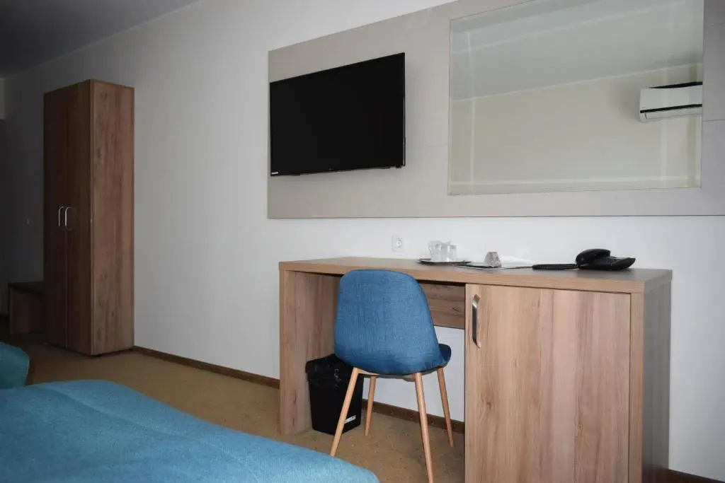 Deluxe Double room with balcony (full double bed)