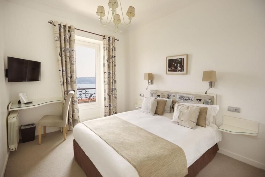 Welcome Hotel by null