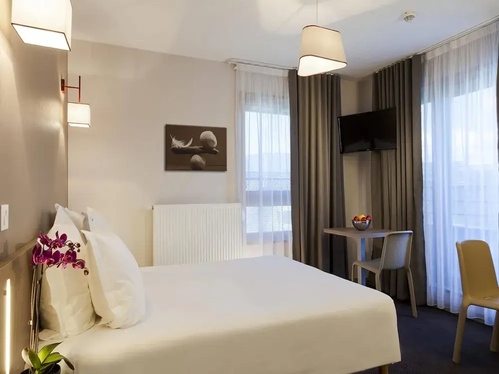Voir la photo 1 — Apartment Near Geneva With Parking