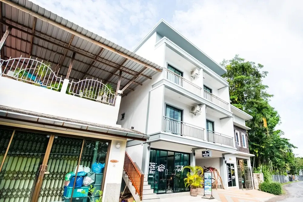 Oyo 295 Salamat Bangtao