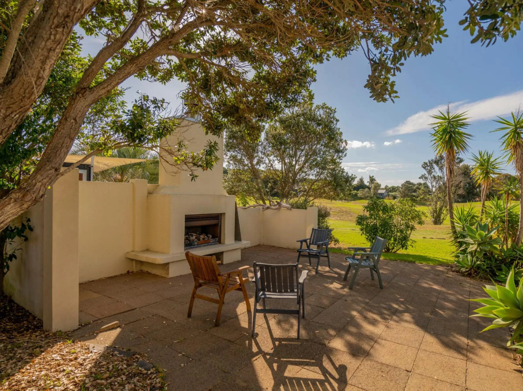 Golfers and Beach Lovers Dream - Matarangi Holiday House