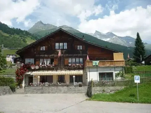 Hotel Staziun