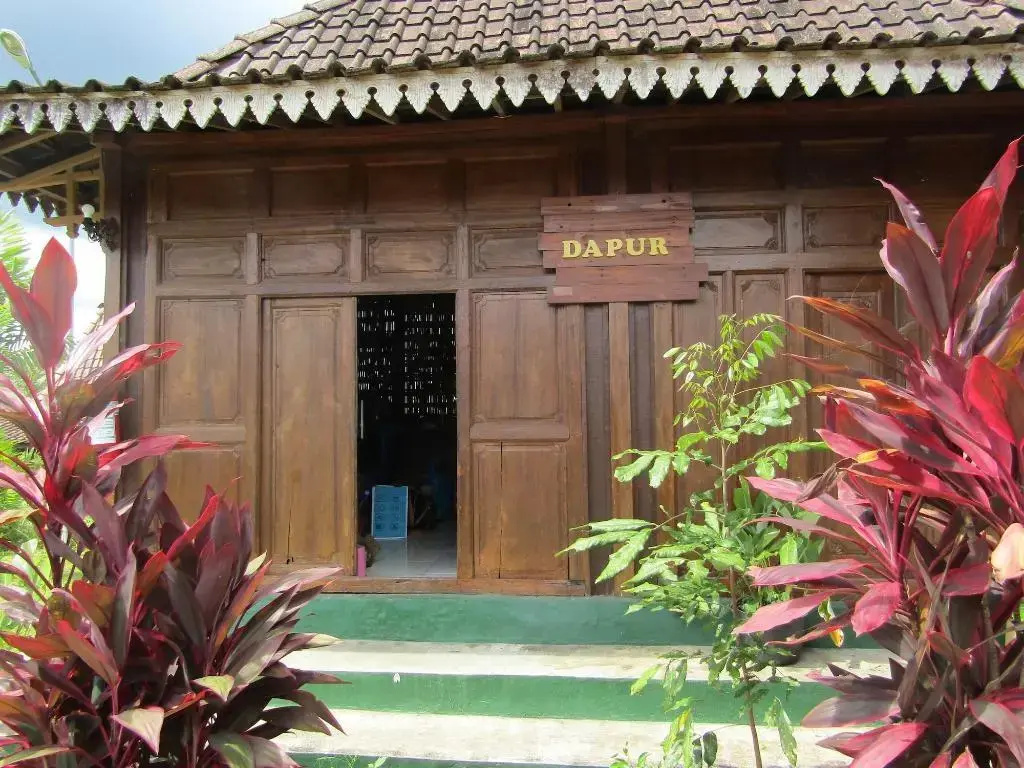 Balkondes Bumiharjo (Kampung Dolanan)