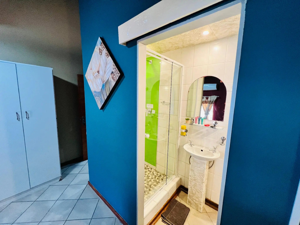 Economy Double room (full double bed)