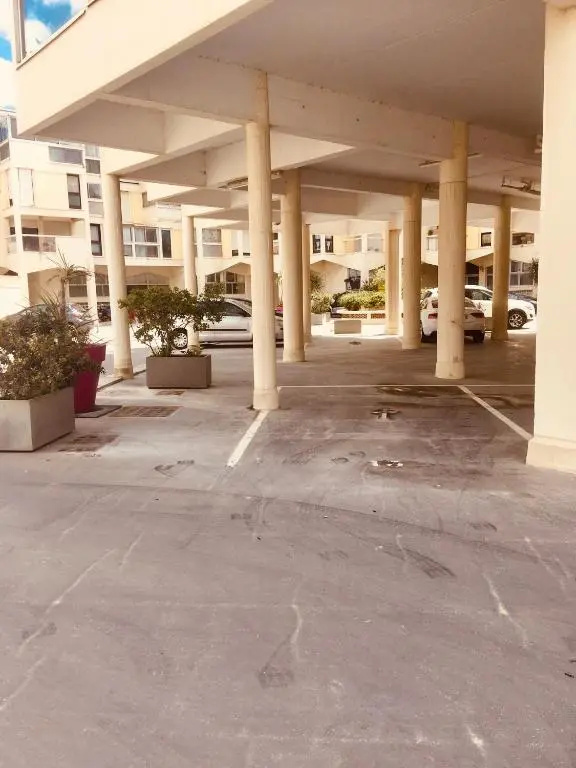 P1 Vue Mer 1ère ligne 33M2 pour 4 pers + véranda + parking La Grande-Motte