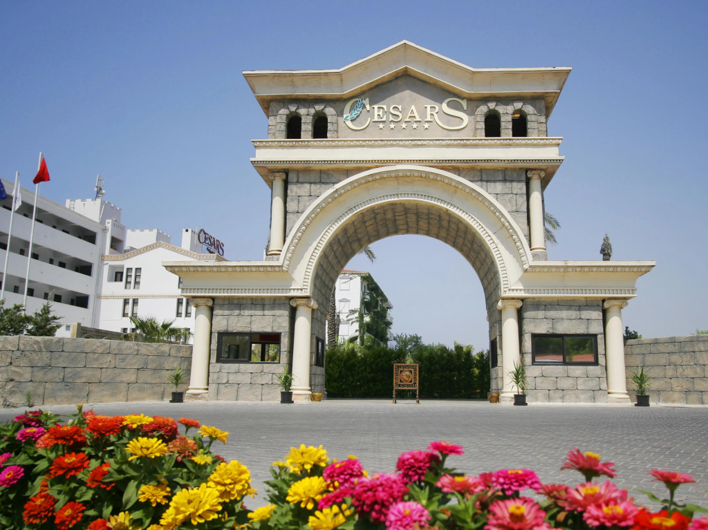 Cesars Side — фото