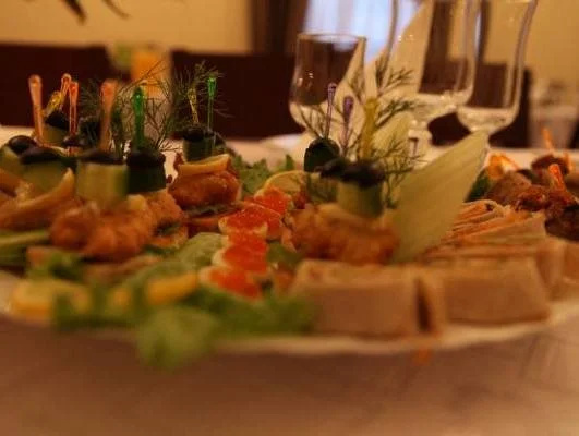 Food & Beverage