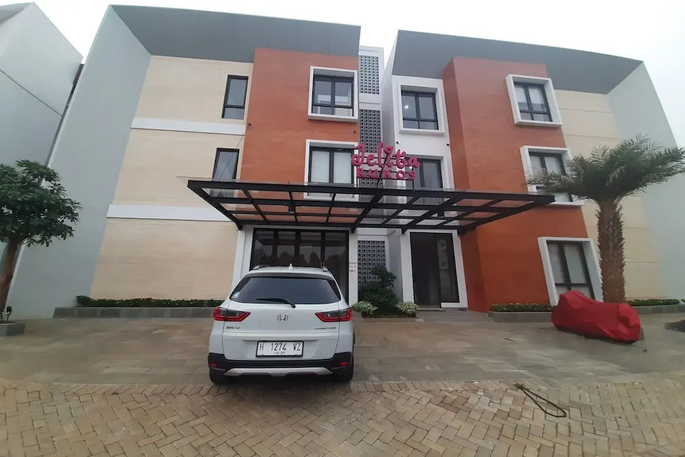 OYO Life 93289 Jelita Residence 2