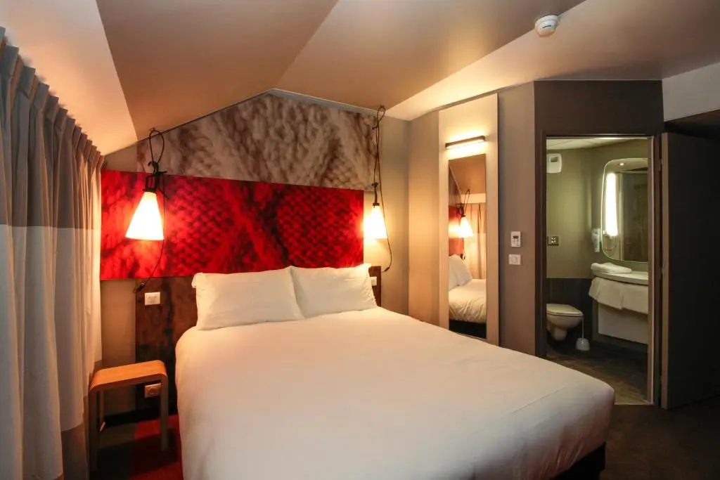 Standard Double room (full double bed)