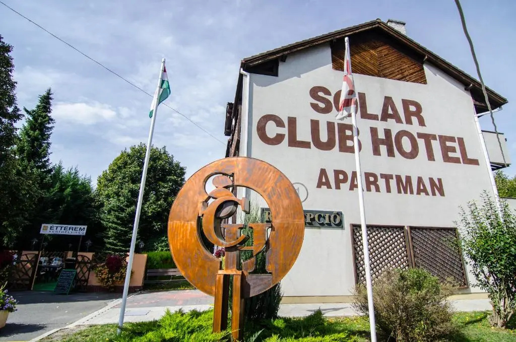 Solar Club Hotel
