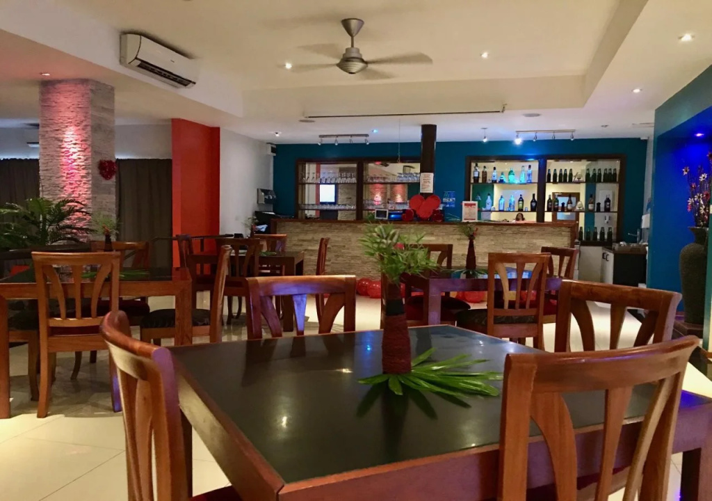 Food & Beverage