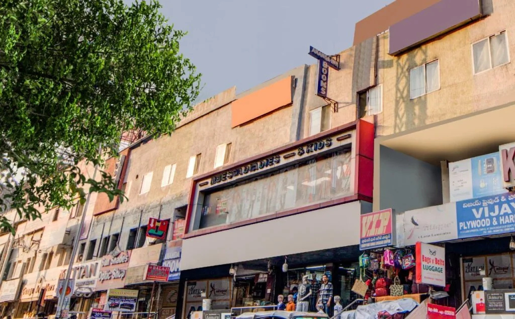 Hotel Samrat By OYO Rooms