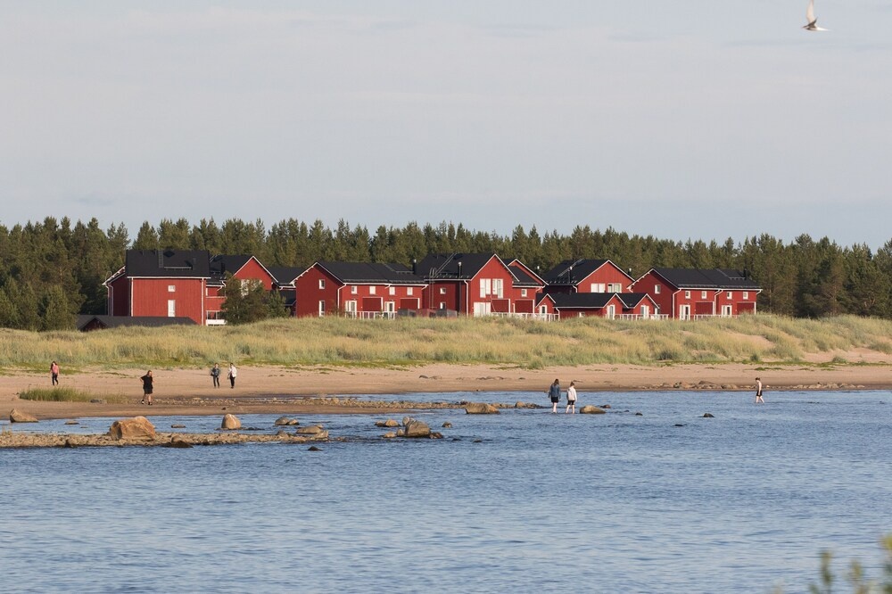 Beach & Waterfront