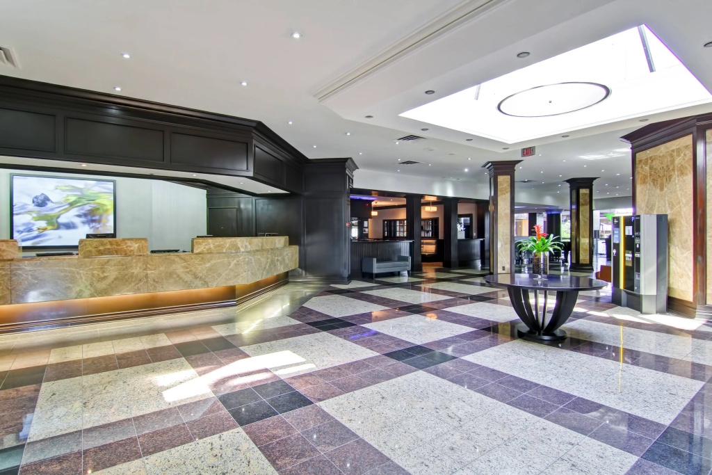 Lobby & Reception
