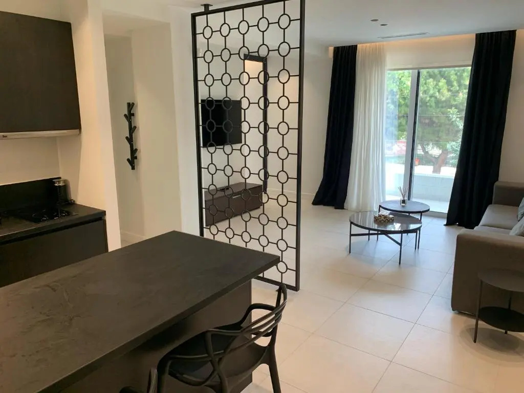 Deluxe Apartment