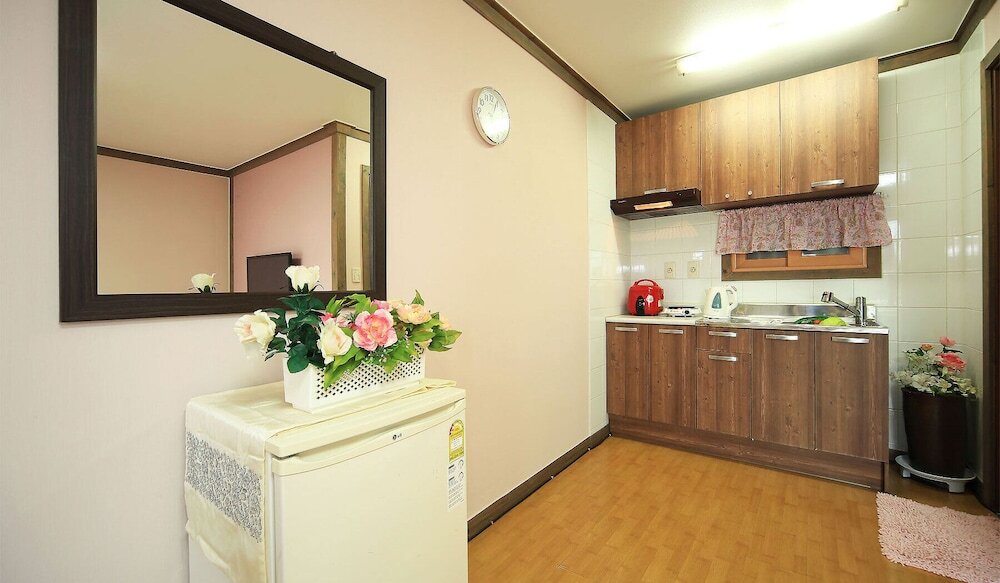 Отель Gangneung Gyeongpo Hasla Pension, фото 5