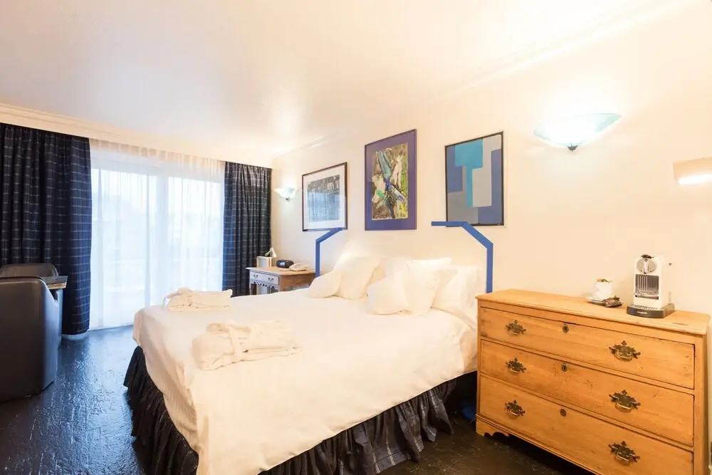 Standard Double room with balcony (full double bed)