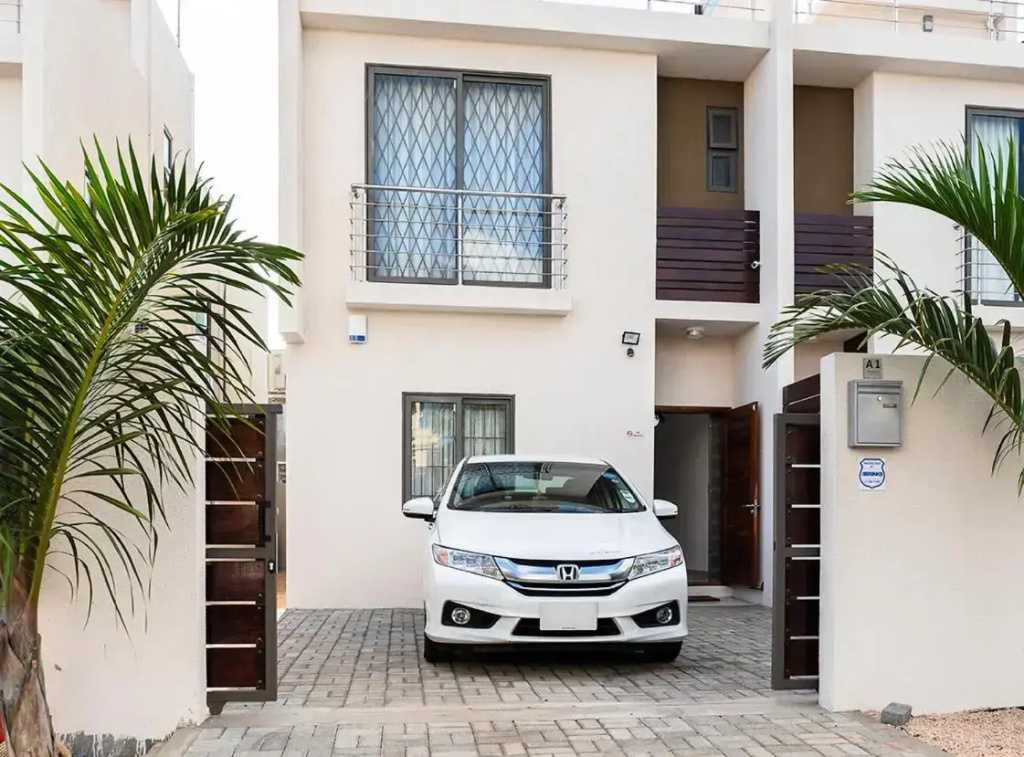 Seasonal Villa