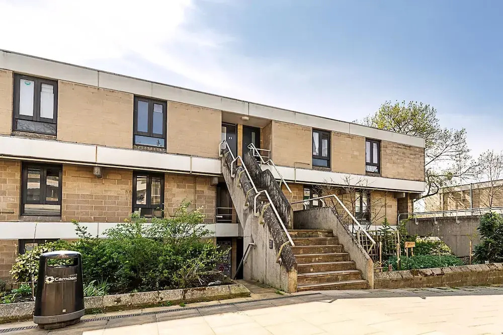 Bright Flat For 2 in Dartmouth Park