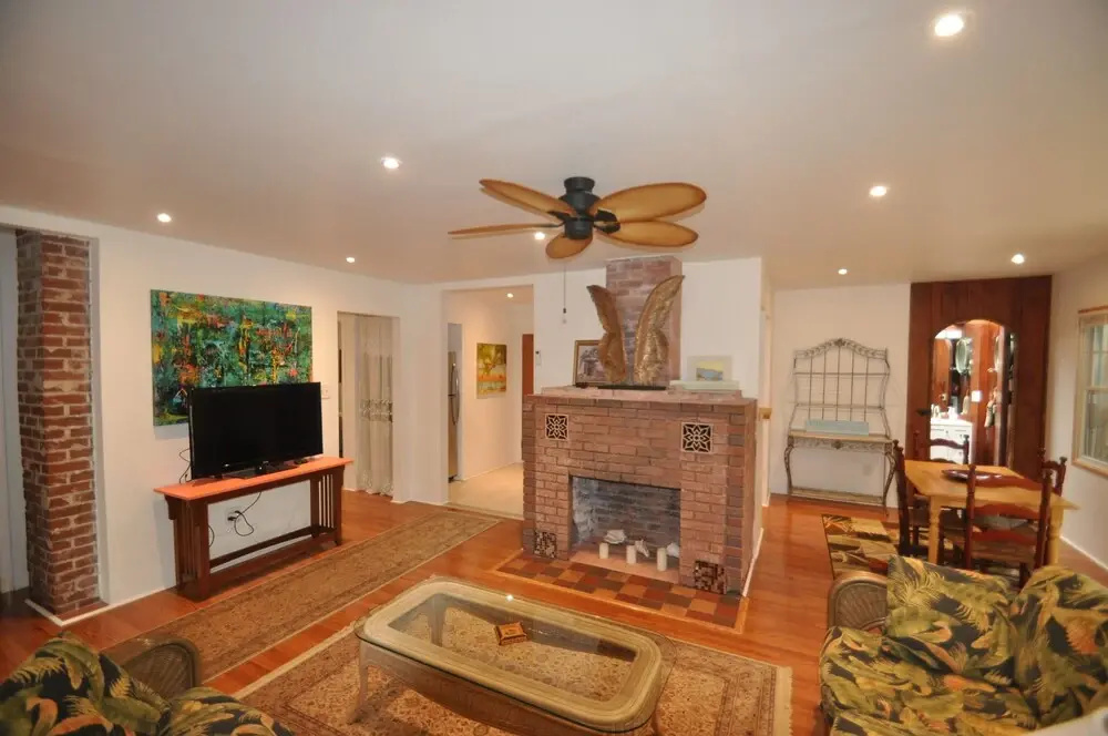 Treasure Island Beach Retreat N Sleeps UpTo 6