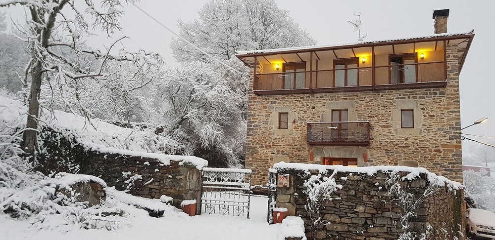 Hotel Rural Valtarranz