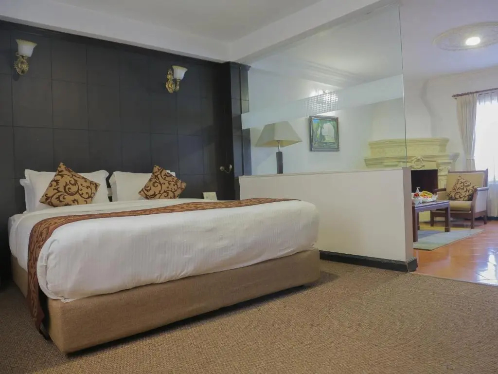 1 Bedroom Double Apartment full double bed