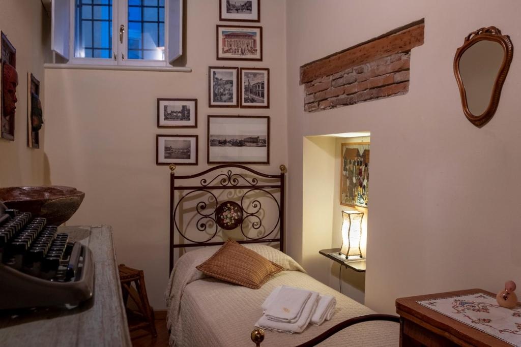 Ai Cinque Archi