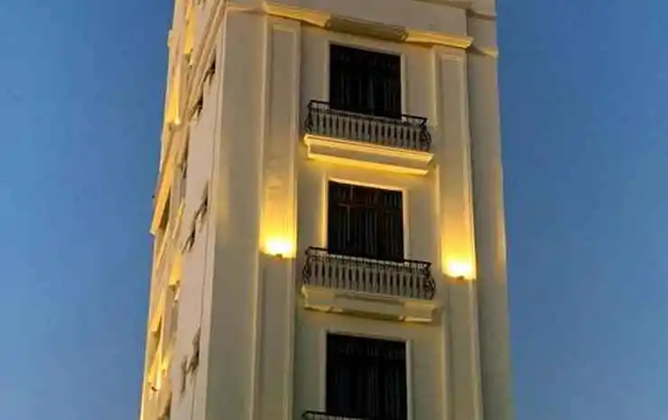 Elisa Hotel
