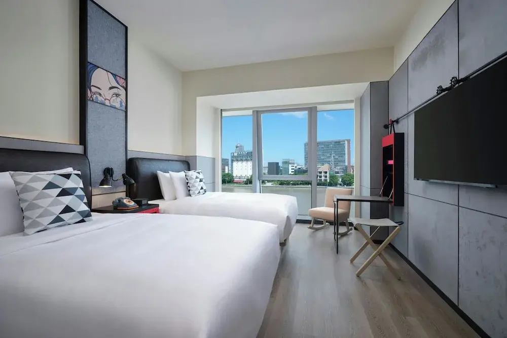Standard Quadruple room with river view