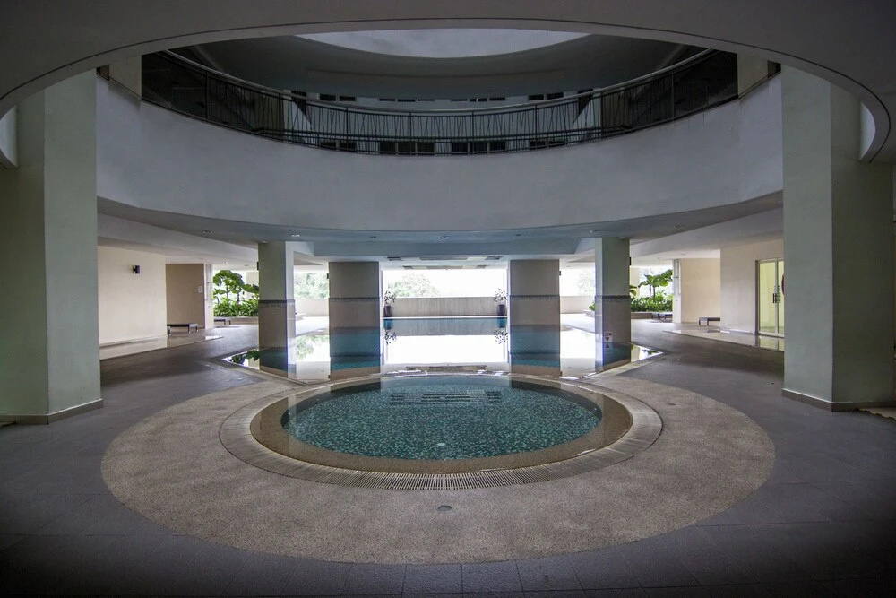 Lobby & Reception