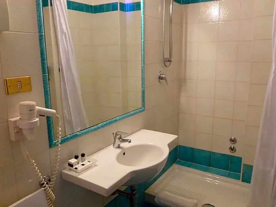 Hotel Plaza - Chambres