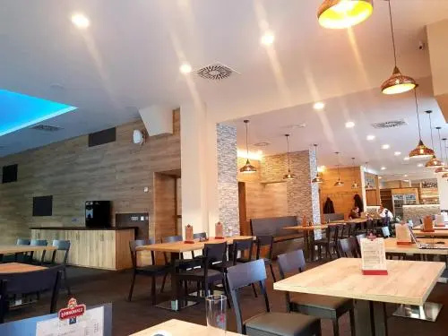 Food & Beverage