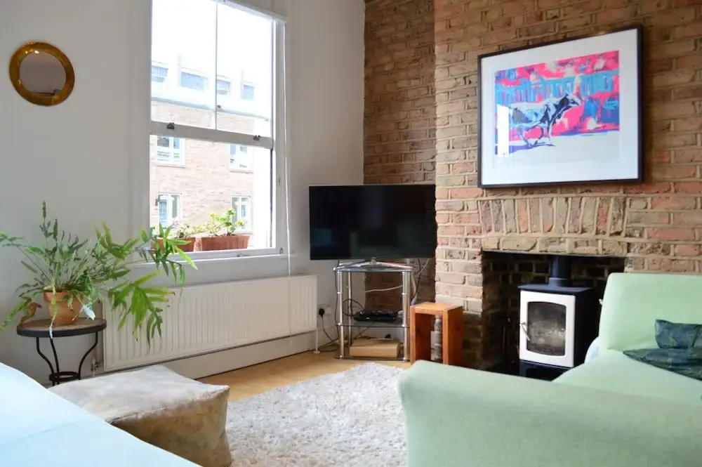 Spacious 2 Bedroom Apartment in Stoke Newington