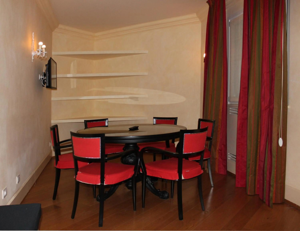Siri Hotel - Général