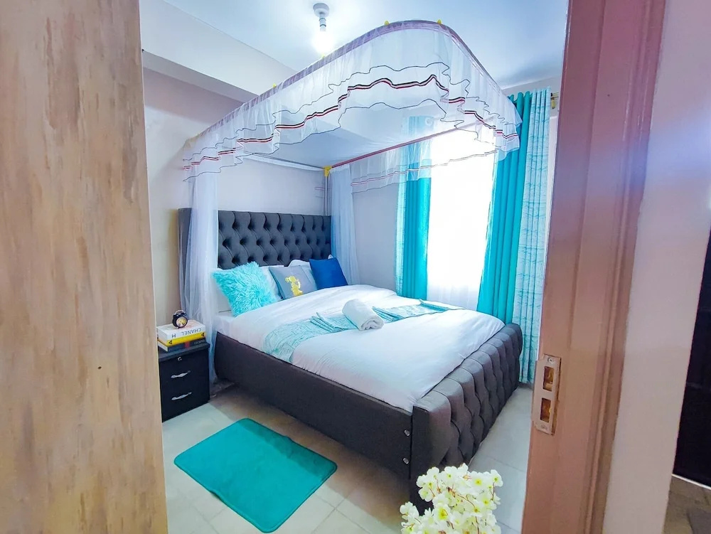 Lux Suites Oak South Gardens Apartments