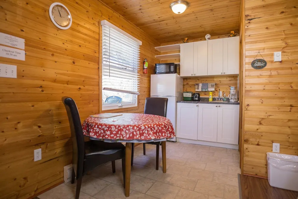 Double Cottage (full double bed)