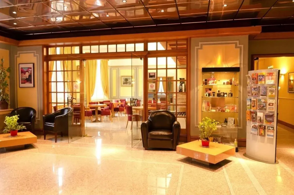 Hotel photo 10