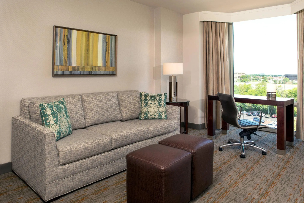 Sheraton Suites Chicago Elk Grove - Chambres