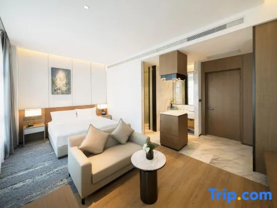 Standard Double room with river view (full double bed)