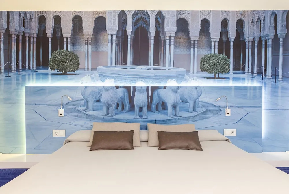 Hotel Macià Granada Five Senses Rooms & Suites — 3