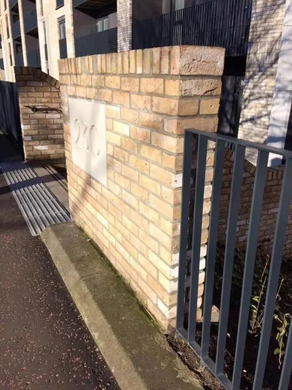 ALTIDO Bright City Centre 2bed, 2bath with Free Parking