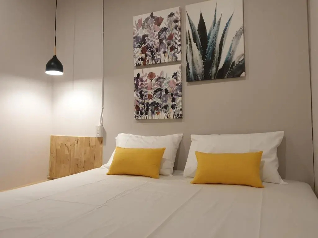 Deluxe Double room (full double bed)