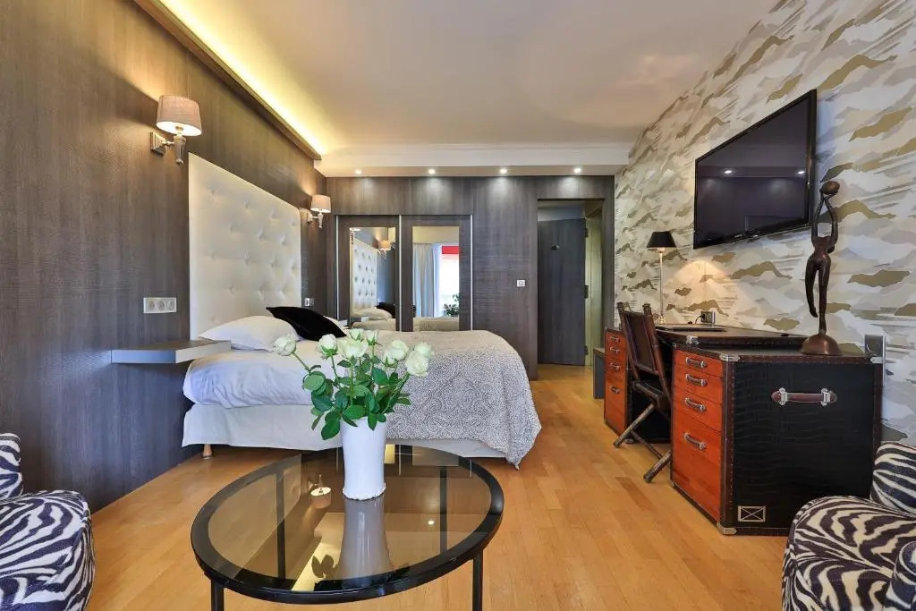 Standard Double room (full double bed)