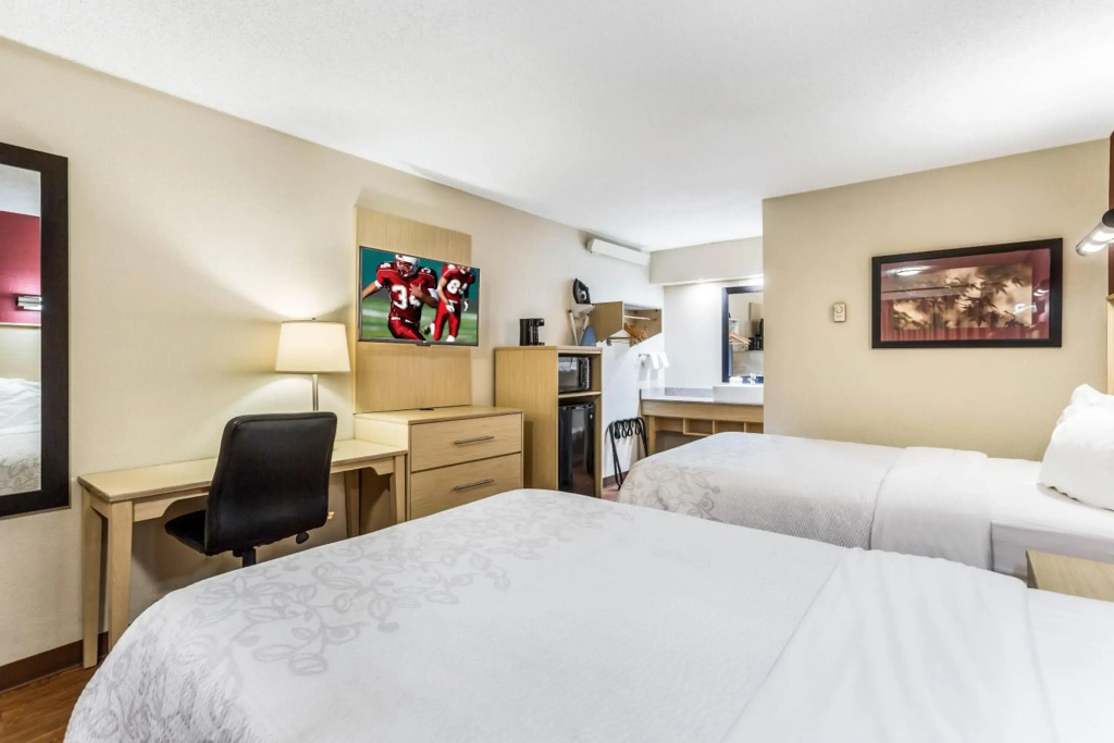 Red Roof Inn PLUS+ Nashville North - Goodlettsville - фото 29