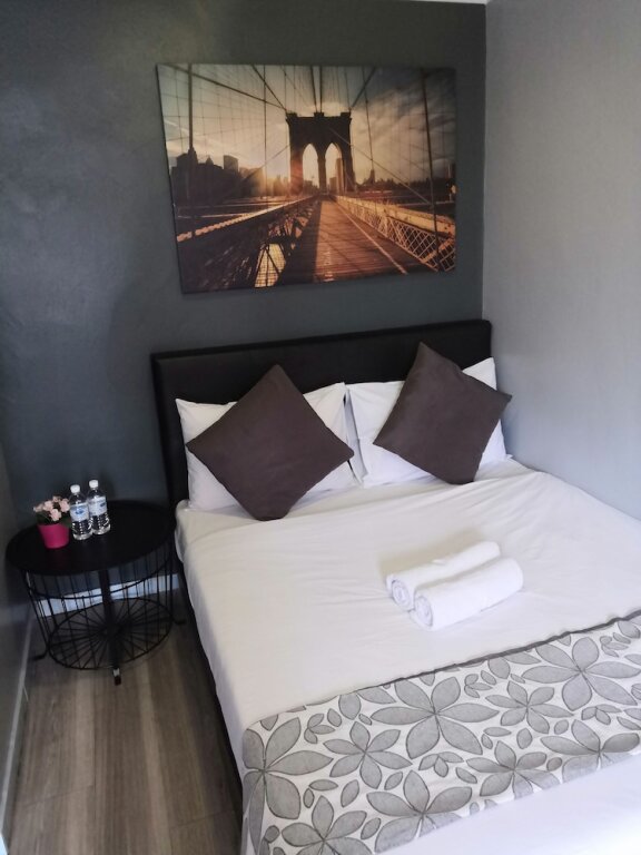 Town View Hotel