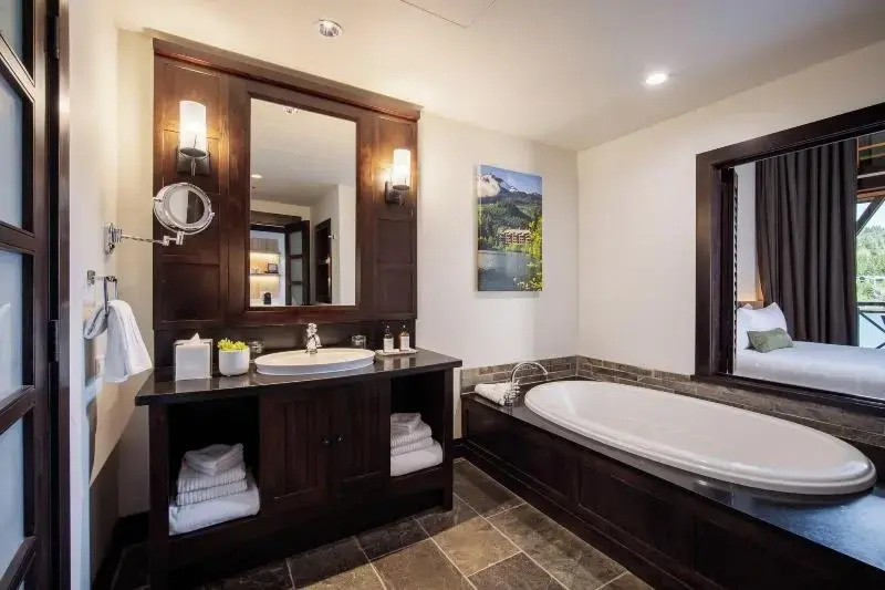 Nita Lake Lodge - Chambres
