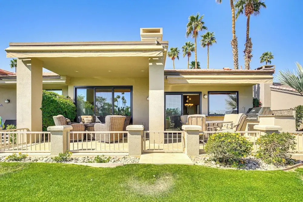 Community Pools & Golf Views: Palm Desert Condo!