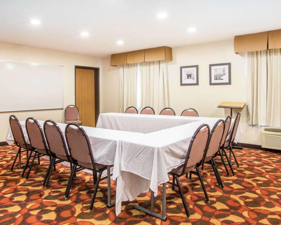 Quality Inn - фото 15