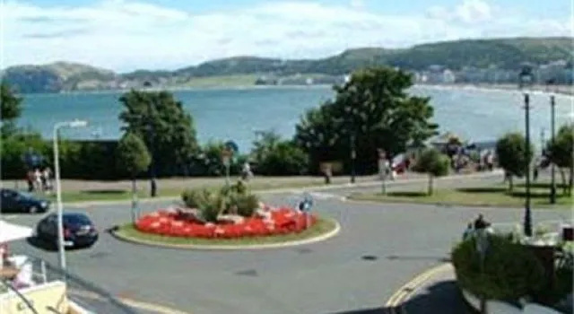 Beach & Waterfront