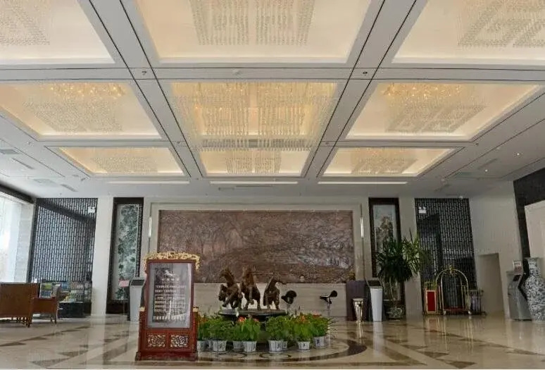 Lobby & Reception